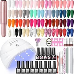 Pros y Contras de Utilizar un Kit de Manicura en Casa